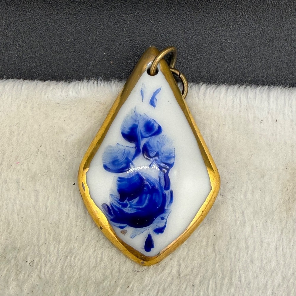 Vintage Hand Painted Porcelain Pendant Signed Zelia Belo Horizonte Brazil